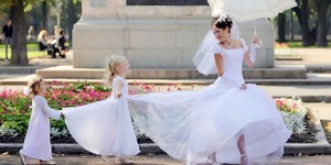 На пике моды: свадебные платья для беременных
