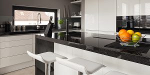 Какая кухонная столешница прослужит вам дольше?